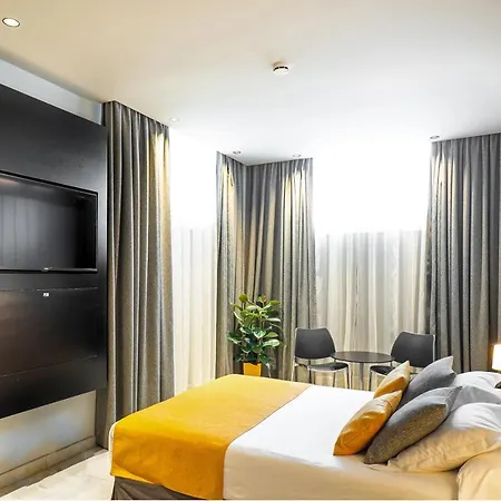 Hotel Costa Del Sol 3*