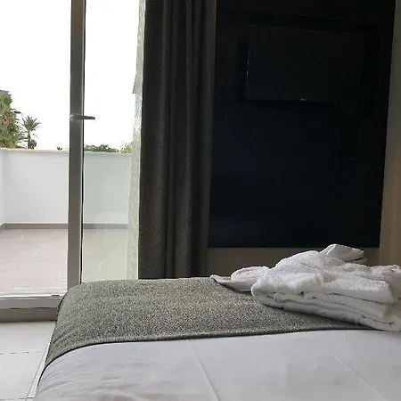 ホテル コスタ デル ソル 3*