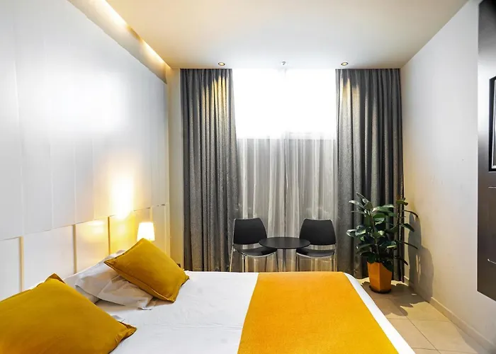 Costa Del Sol Hotel 3*