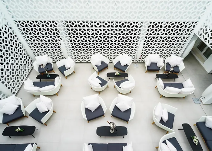 Costa Del Sol Hotel 3*