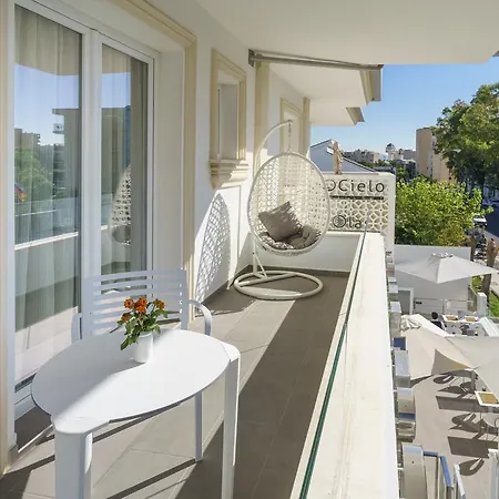 Ξενοδοχείο Costa Del Sol 3*