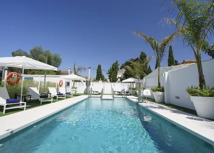 Costa Del Sol Hotel 3*